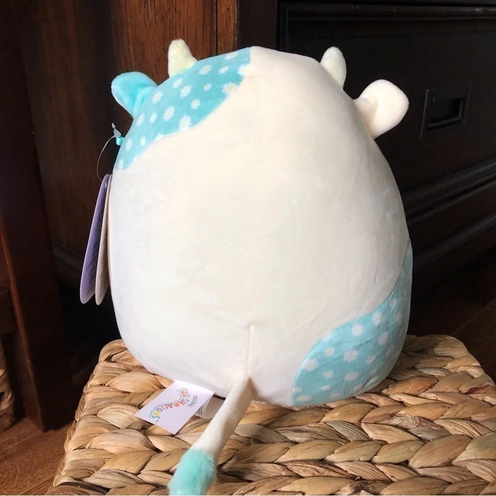 Squishmallows Belana the Easter Cow in size 8” - Picture 3 of 8